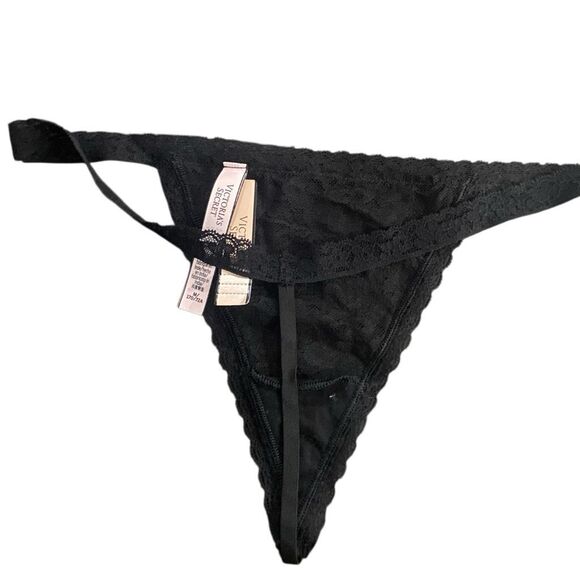 Victoria’s Secret new with tag black lace, thong size medium - Picture 2 of 3